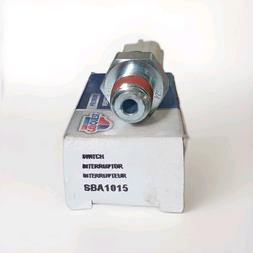 Engine Oil Pressure Switch CARQUEST SBA1015 NOS