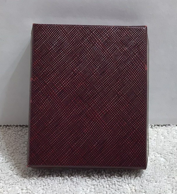 Vintage Ronson typhoon lighter in original box == Untested ==