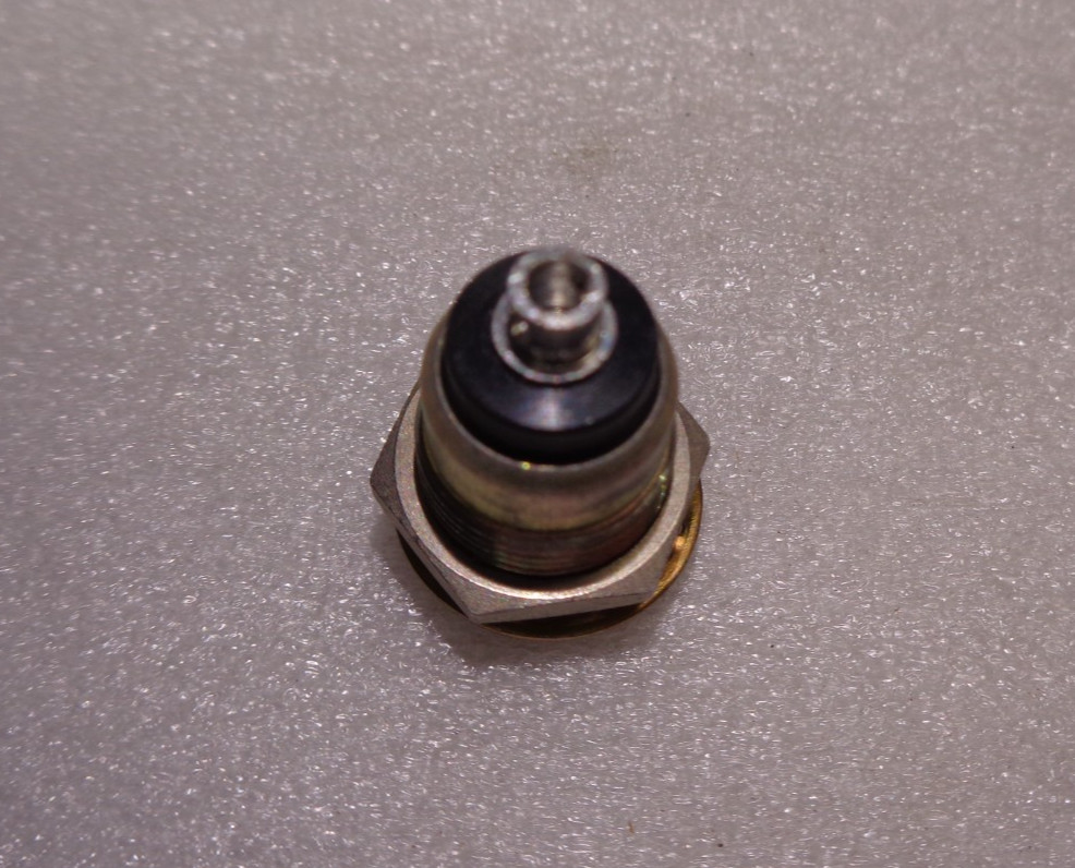 DAILCO LIGHT SOCKET MS25010A / 270-1930-702 NEW
