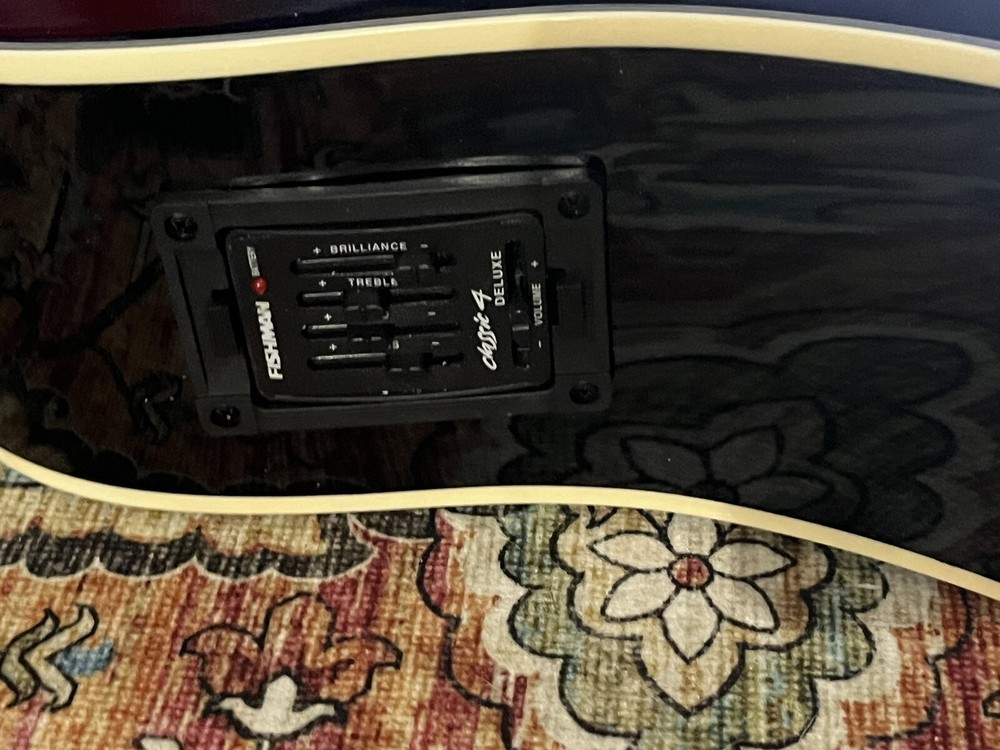 EL Jefe “Dark Horse” A/E Guitar
