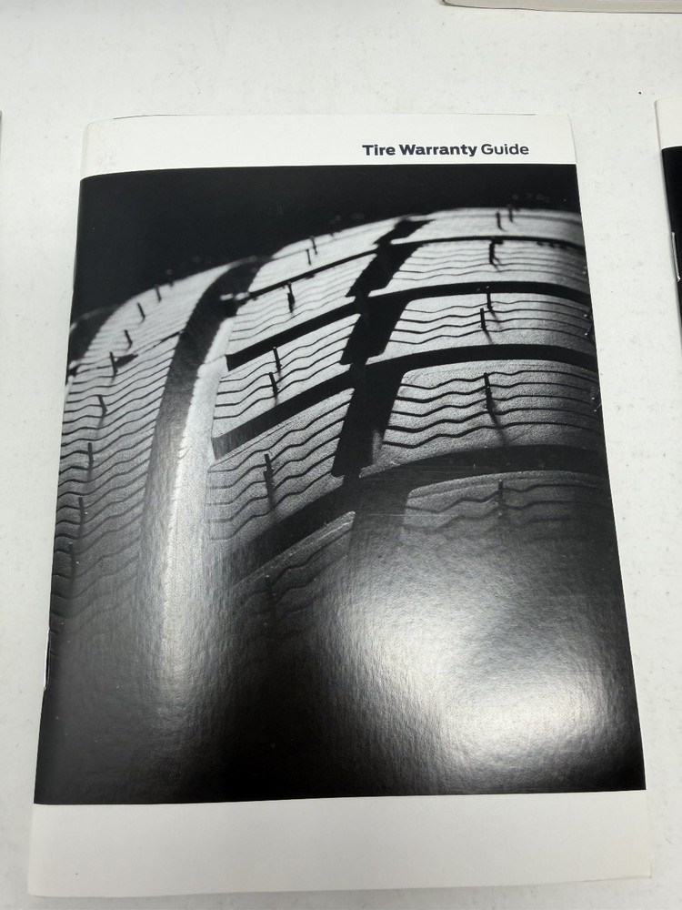2014 Ford Explorer Owners Manual OEM Set