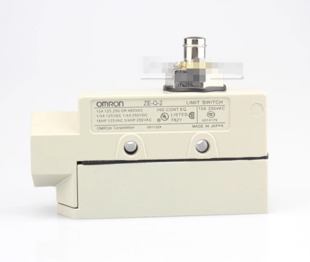 1PC NEW OMRON Limit switch ZE-Q-2 #LL