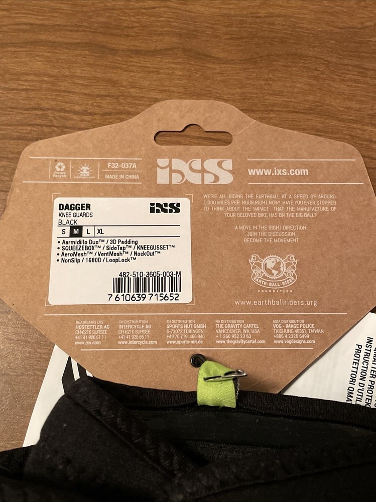 iXS Dagger Men's Knee Guard: Black, Medium, Hard Shell Over Foam Pad