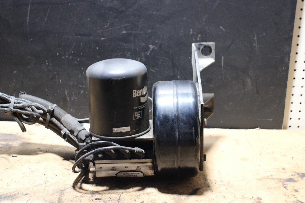 2014 Bendix K049199 Air Dryer