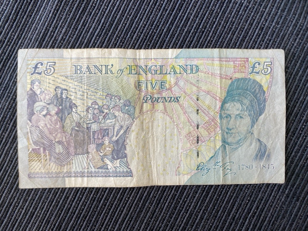 5 pound note, circulated old paper note