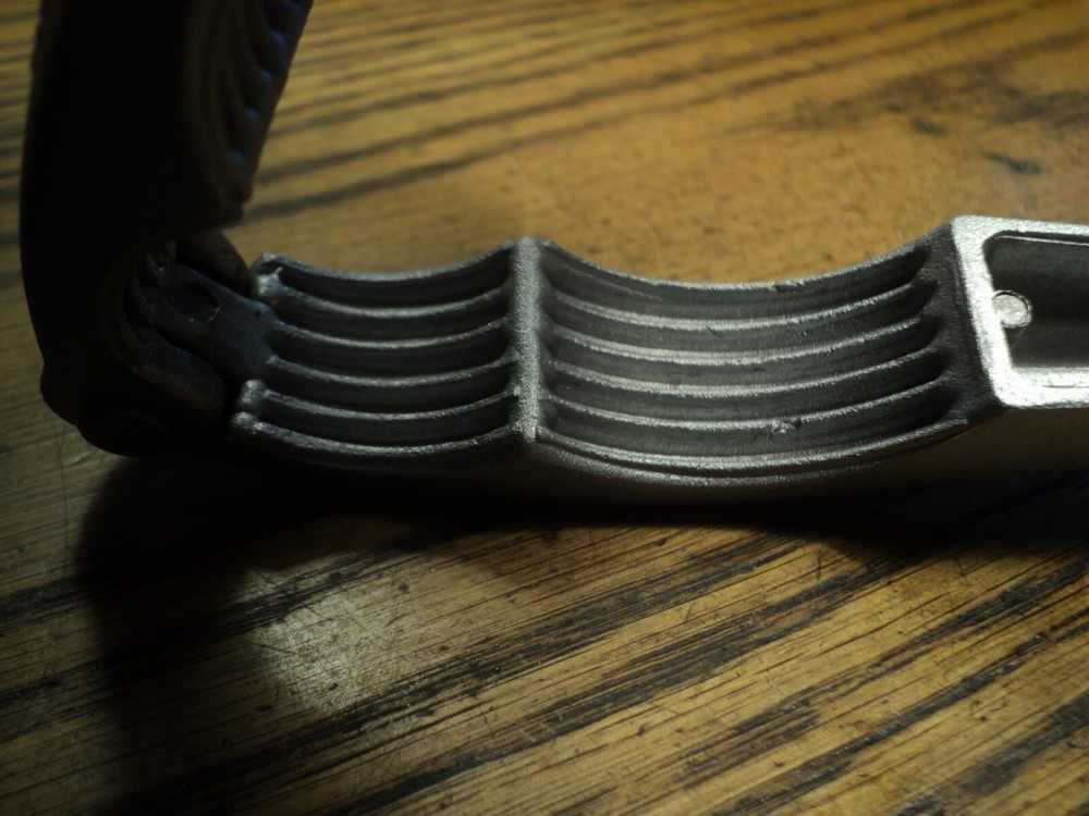 Altonkar Aluminum Nut Cracker Kitchen Tool 7-1/16" Long