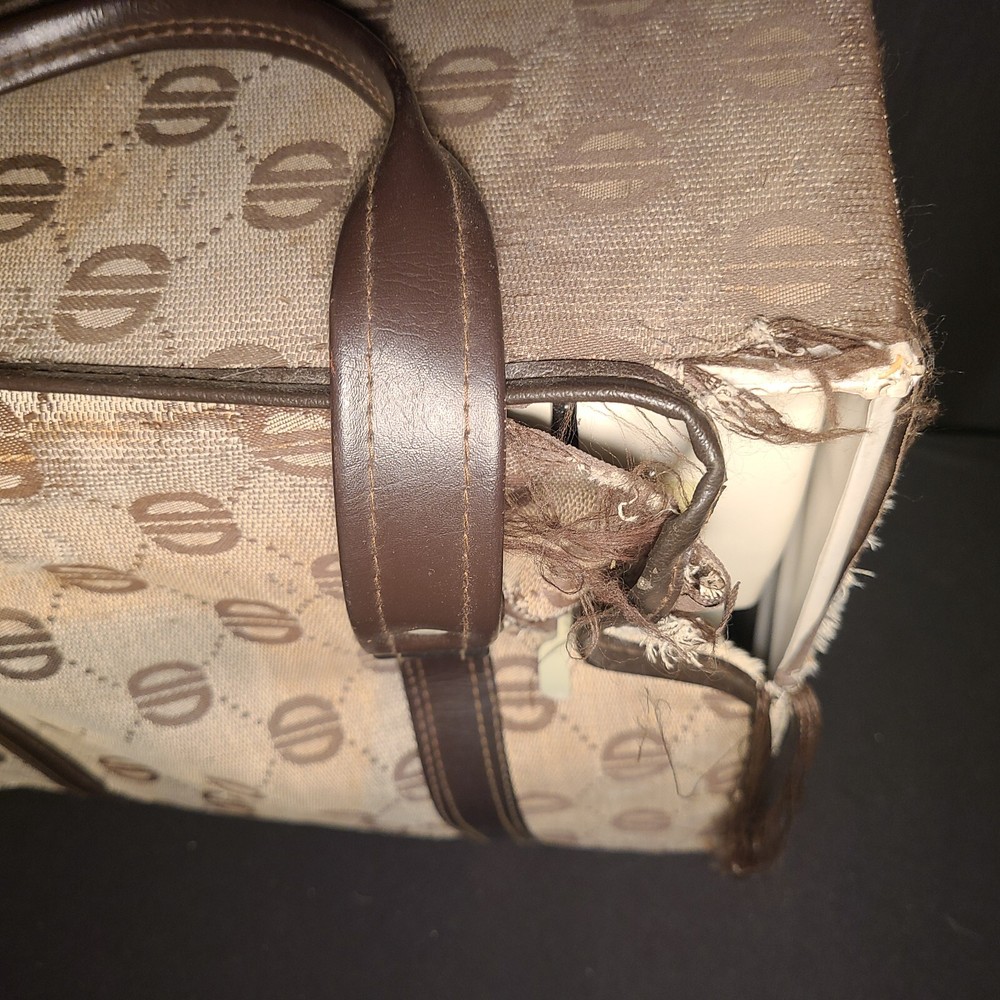 Brother Sewing Machine Model VX560 in Soft Side Carrying Case