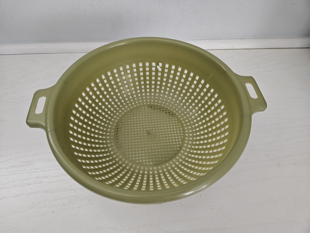 Vintage 1970's Avocado/Olive Green Colander Plastic Strainer Unknown Maker