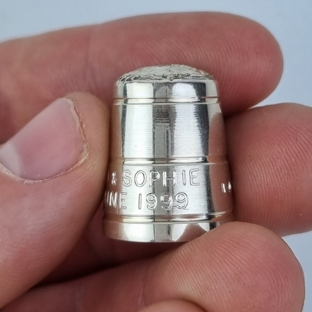 Solid Silver Thimble "Edward & Sophie 19th June 1999" Birmingham Swann Thimbles