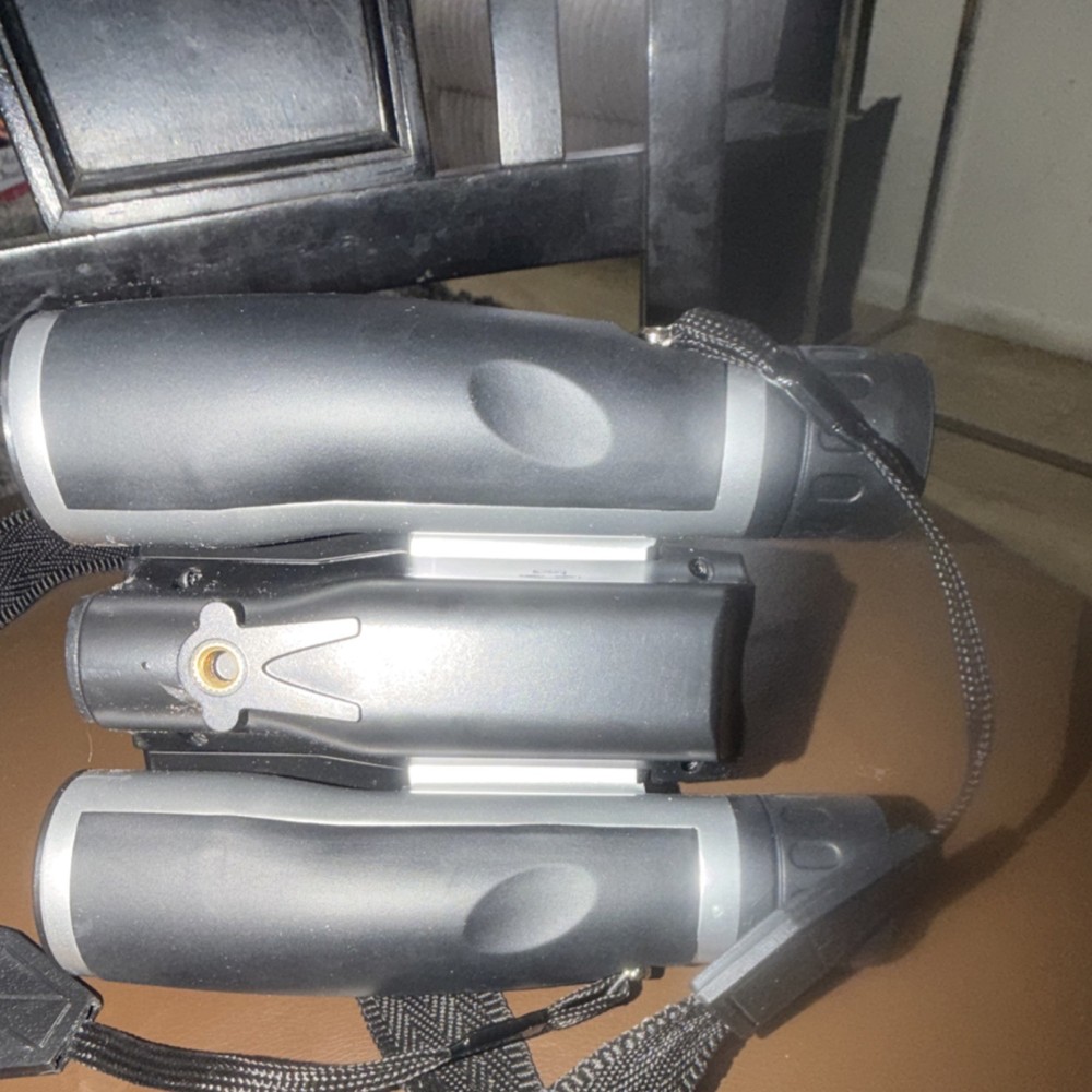 Digital Night Vision Binoculars with Display Screen Black Silver