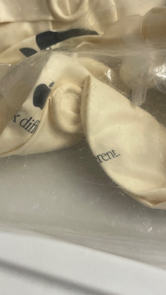 Vintage Apple Computer Think Different 20 BALLOONS - Sealed Original Bag