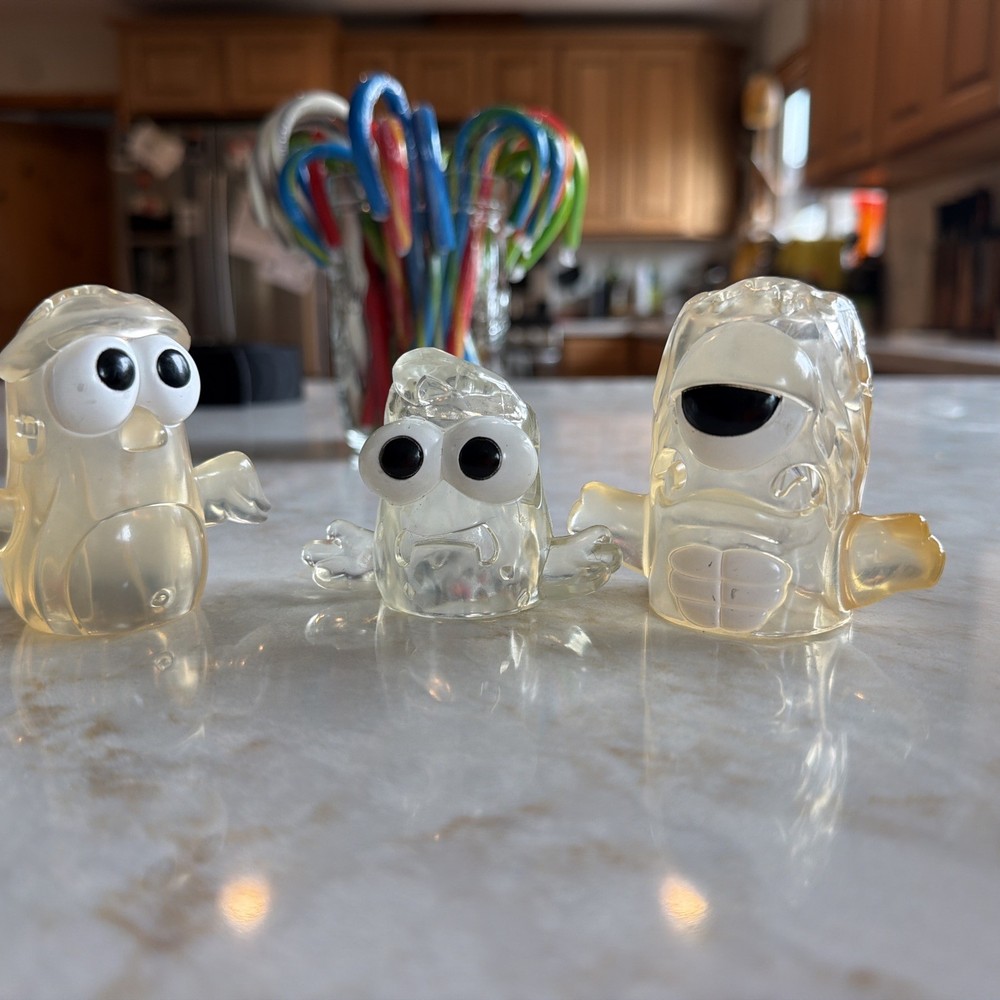 2004 Play Doh Island Crystal Cave Figures