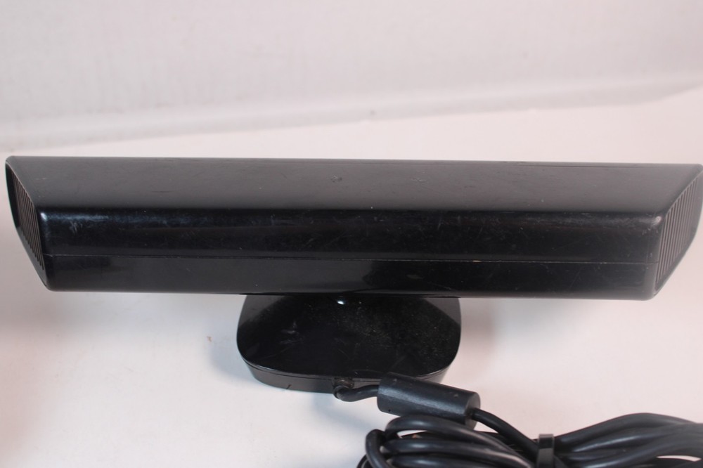 Microsoft Xbox 360 Kinect Sensor Bar w/ 5 Games, authentic, tested