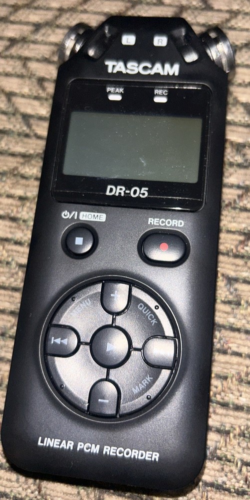 TASCAM DR-05 Stereo Handheld Digital Linear PCM Recorder