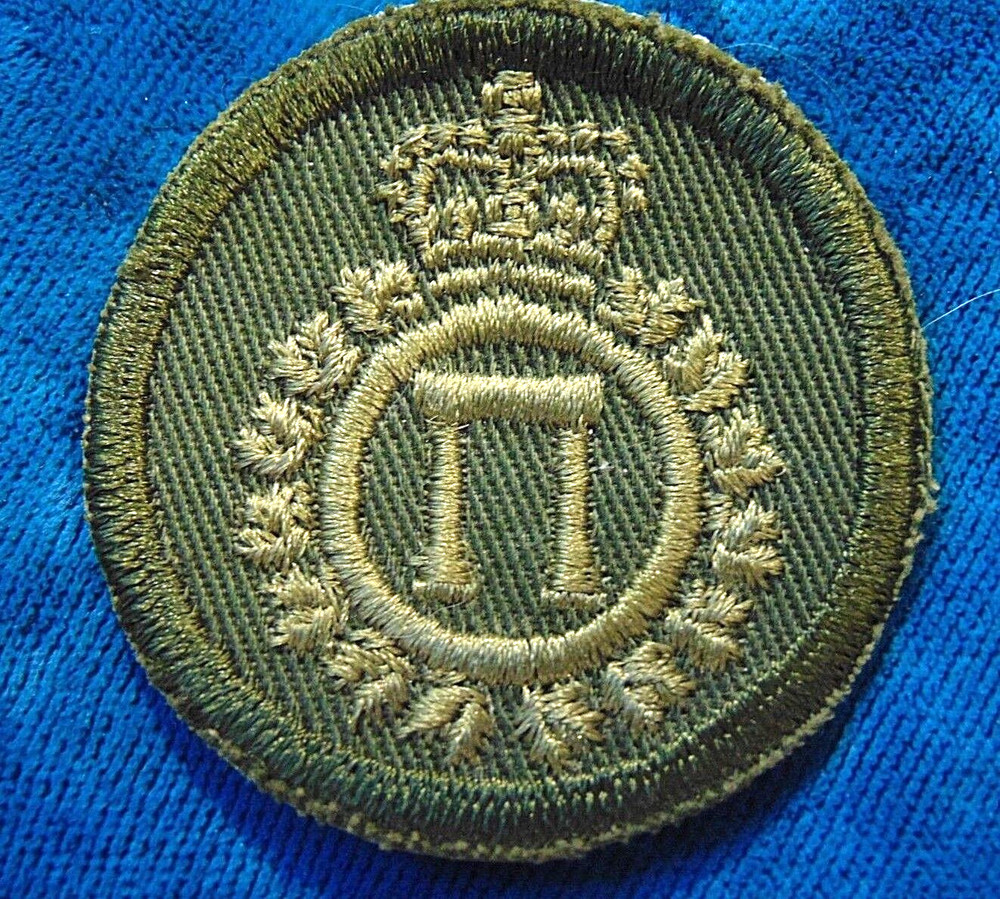 ADMINISTRATION BRANCH  CANADA Armed Forces OD combat bush cap badge