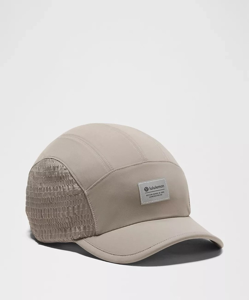 Lululemon Reflective Running Hat Warm Ash Grey S/M NWT