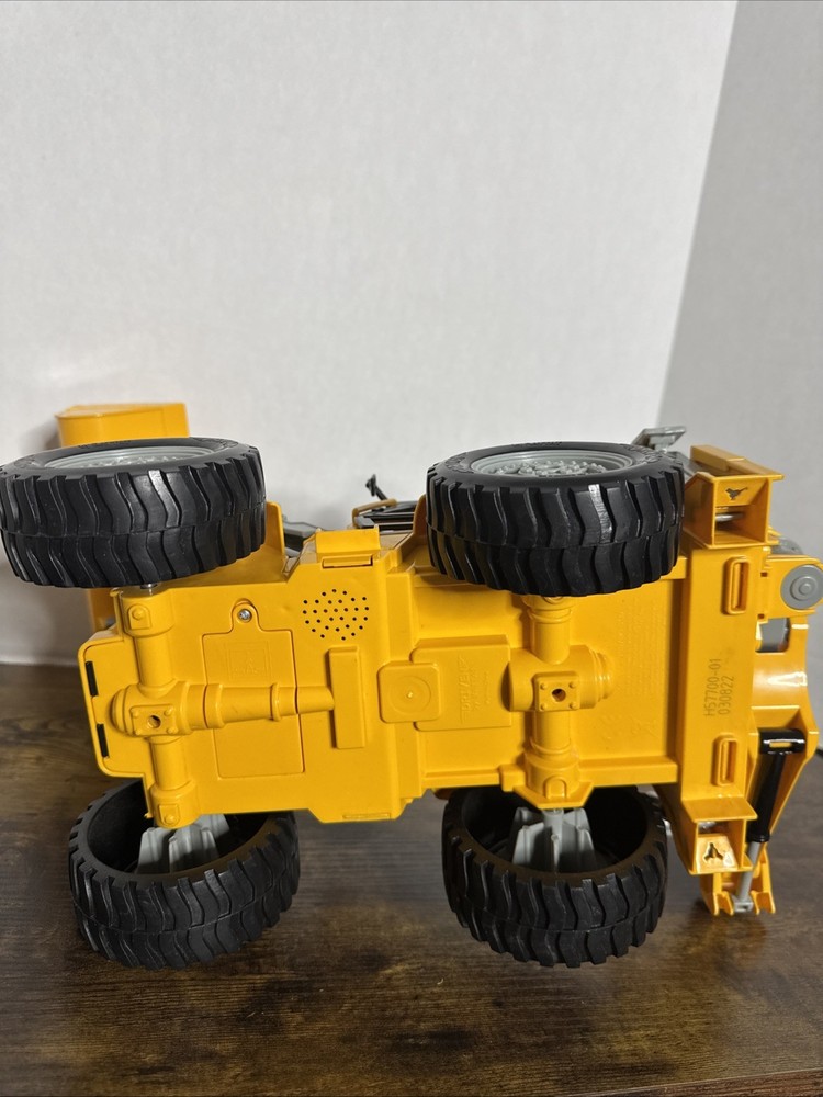 Toy Front Loader Realistic Sound Large 17 Inch Backhoe Loader DRIVEN by Battat
