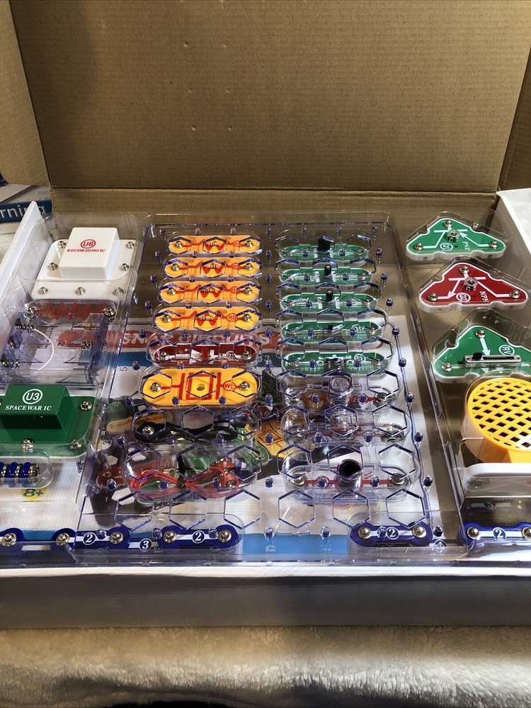Elenco Snap Circuits SC-300 And SC-203 Electronic Kit Please Read