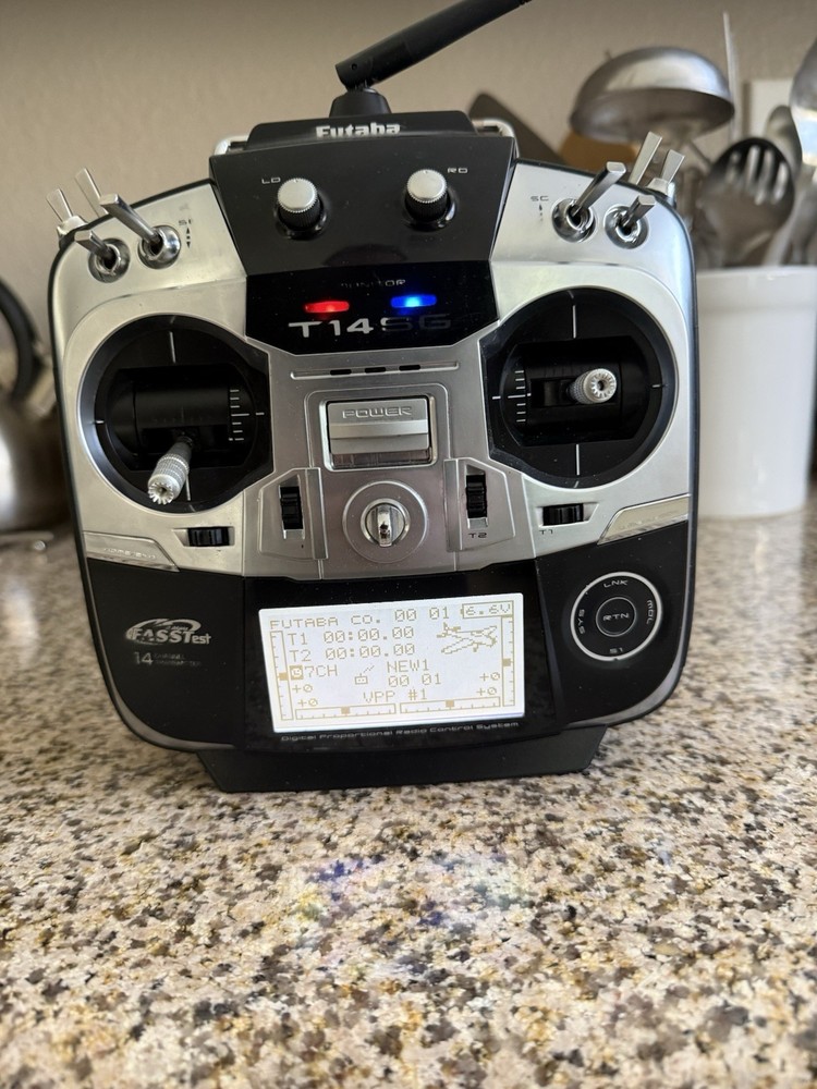 Futaba 14SG 14 Channel Transmitter - With Receiver and Case