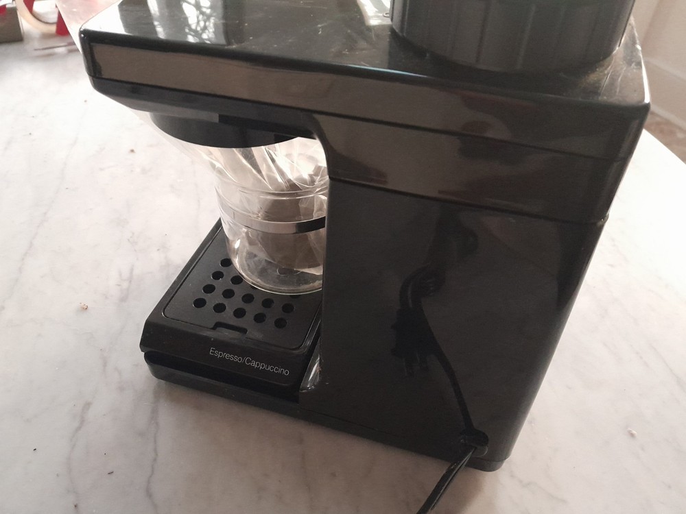 FARBERWARE Espresso Cappuccino Maker Model L2000 BRAND NEW