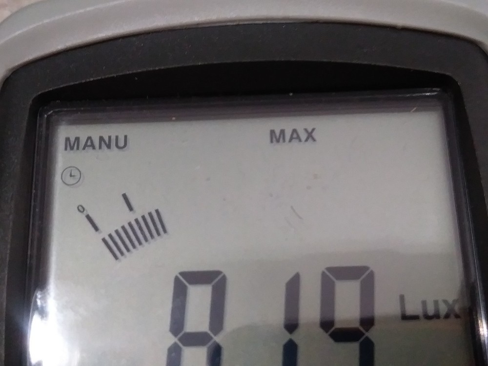 CEM DT-1309 / Auto Ranging Light Meter With usb & Case