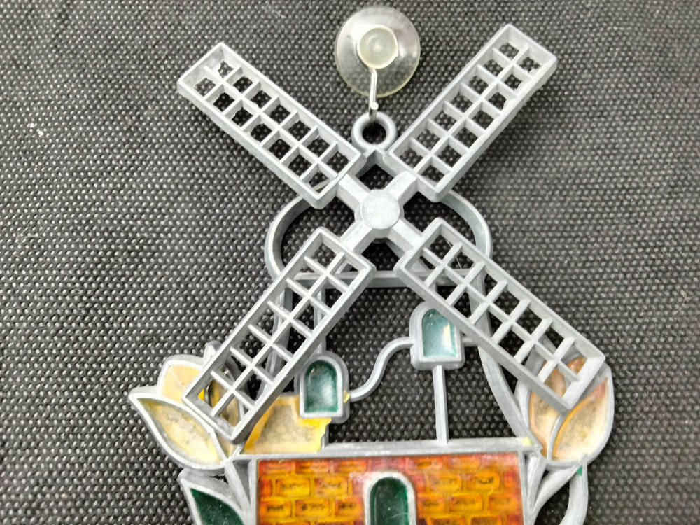 Suncatcher - Dutch Spinning Windmill w/Suction Cup