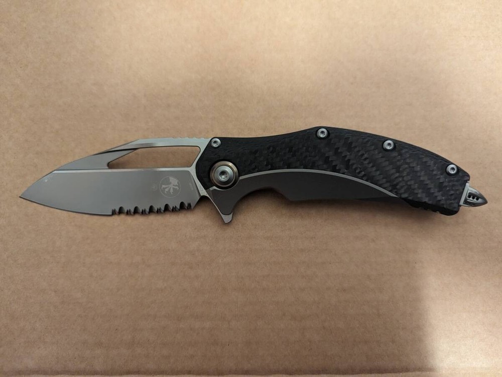 New Microtech Matrix Folding Knife Titanium Carbon Handle Glass Breaker