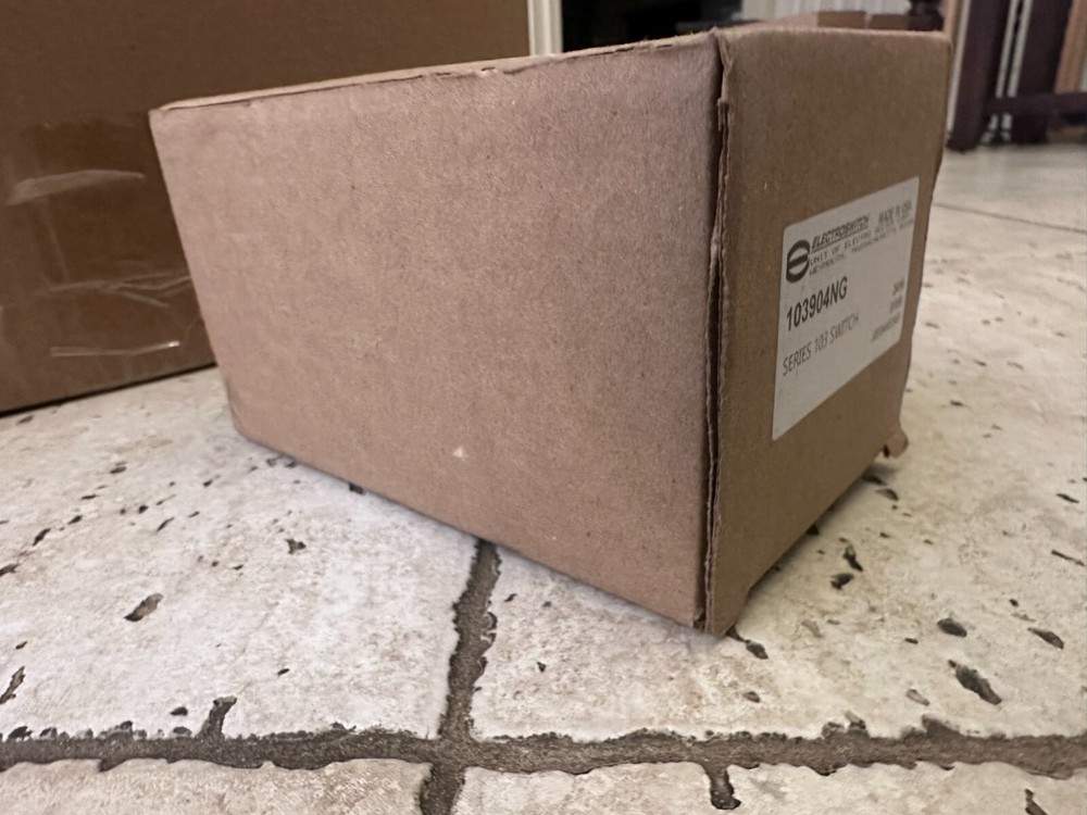 Electroswitch 103904NG Rotary Switch Series 103 Open Box