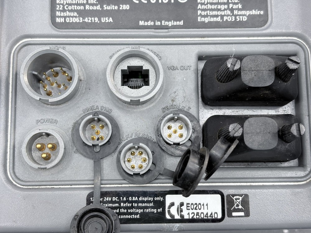 Raymarine E80 Classic GPS Chartplotter Multifunction Display ONLY; Tested