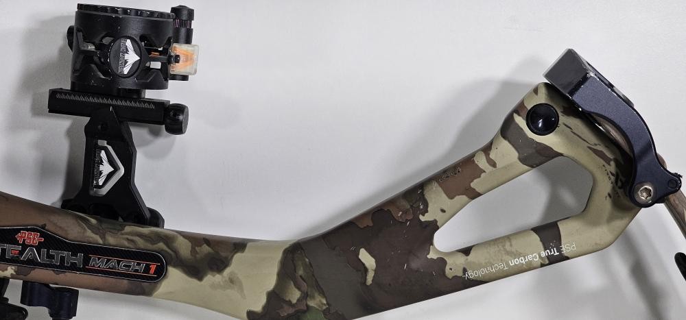 PSE compound bow (P25019672)