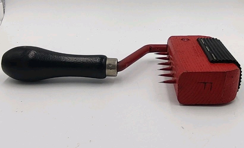 Vintage Upholstery Pulling Tool G.W. Mount 403 Red & Black Handle Used