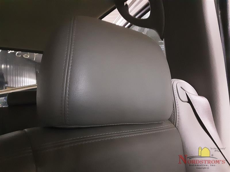 2019 Nissan Pathfinder Driver Front Headrest Only Black Cloth