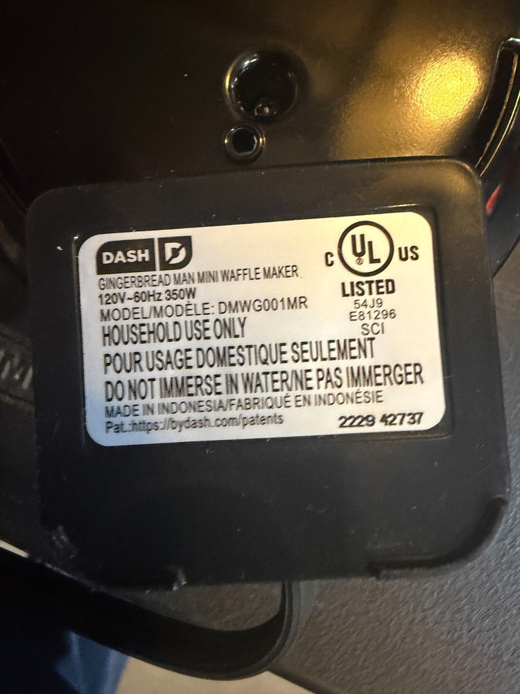 Dash Gingerbread Man Mini Waffle Maker, Red (BK 12-2)