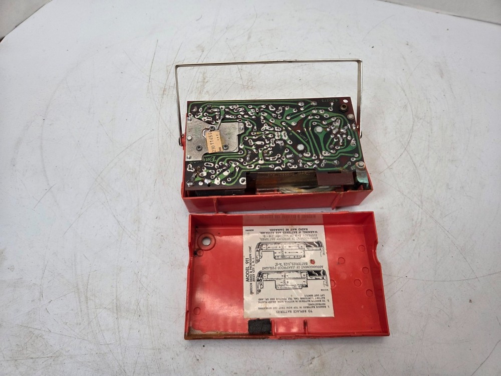 1958 EMERSON Model 911 Transistor Radio Orage