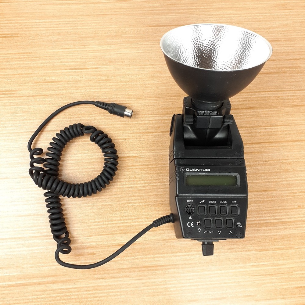 Quantum Instruments Qflash Model T3D-R Flash UNTESTED No Bulb