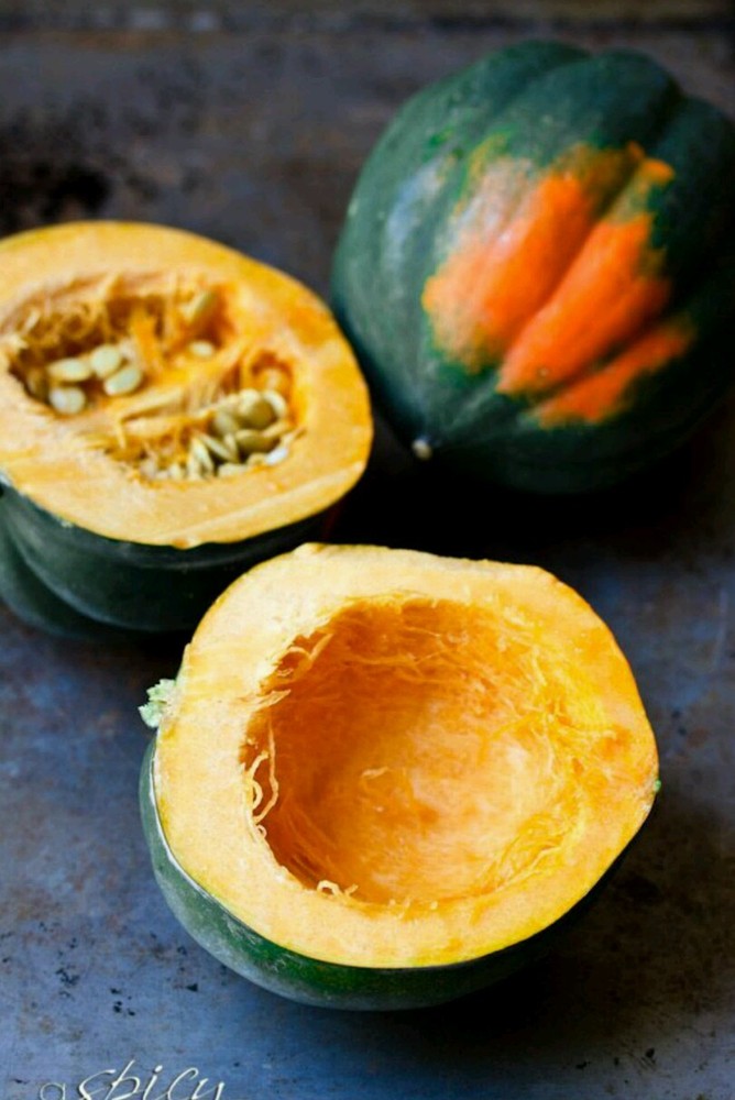 Acorn Squash-40 Seeds - Table King -Non GMO- Organic -Open Pollinated.