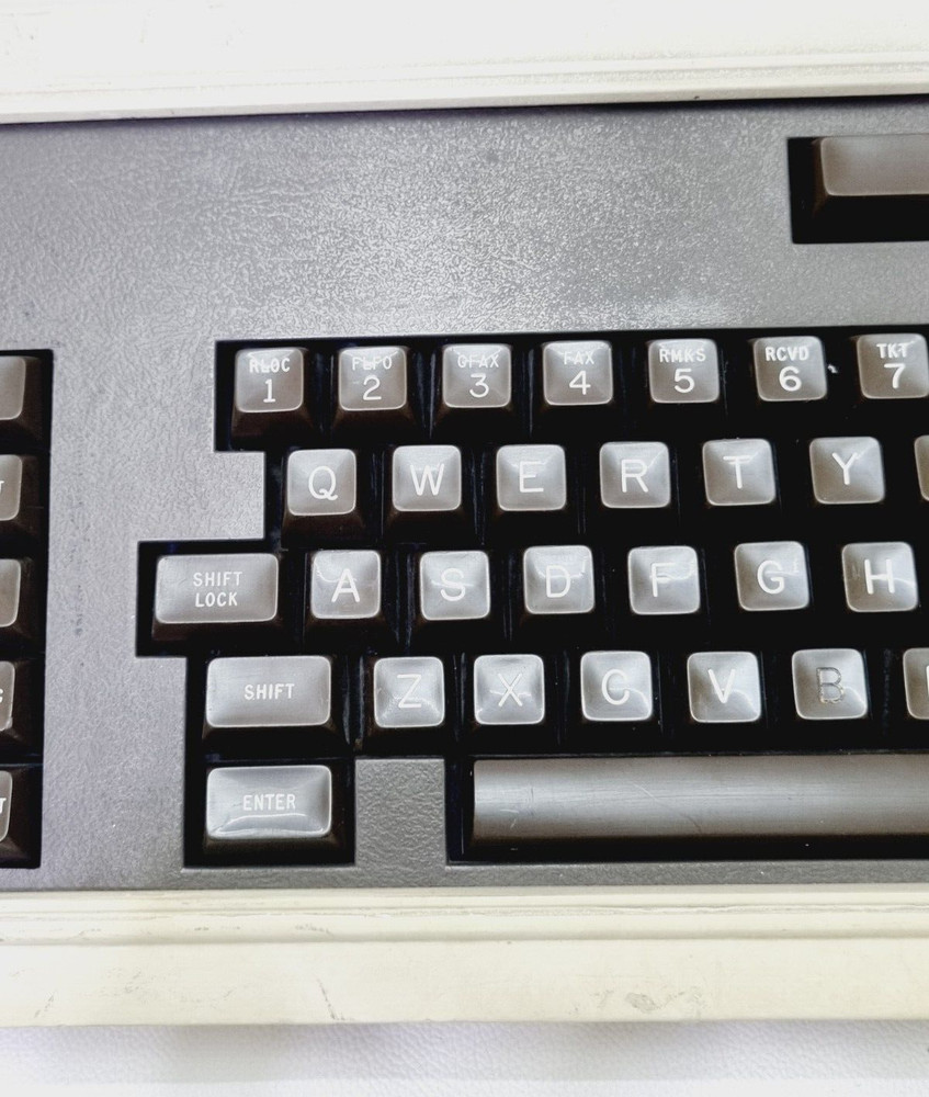 VINTAGE TERMINAL KEYBOARD RAYTHEON DATA SYSTEMS - FOR PARTS UNTESTED