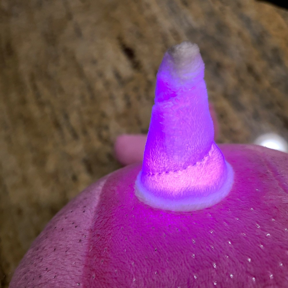 Fingerlings HUGS - Rachael Pink- Interactive Plush Narwhal Light upTested Works