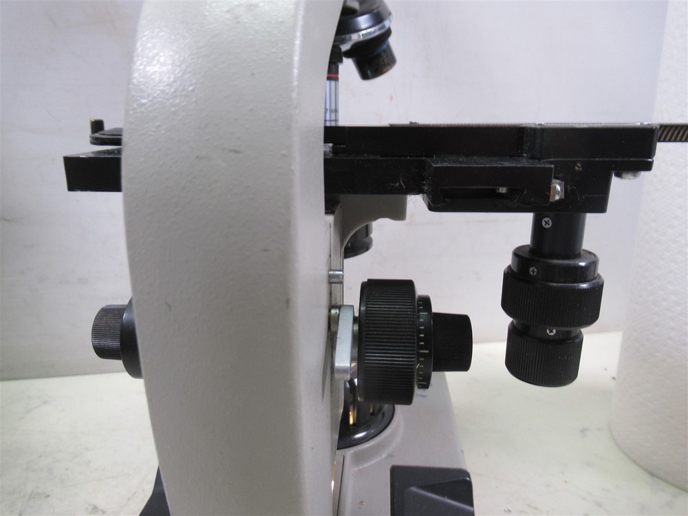 Bausch & Lomb KHS Binocular Microscope with 4 Objective Lenses 2 Eyepieces