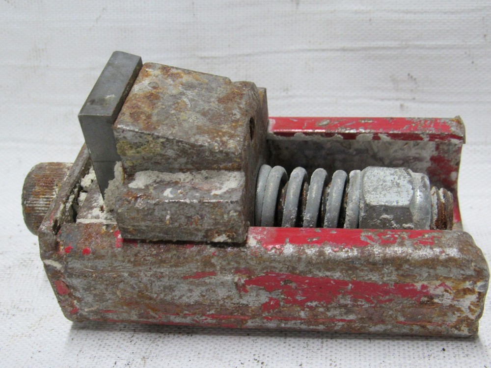 Concrete Grinder Strip