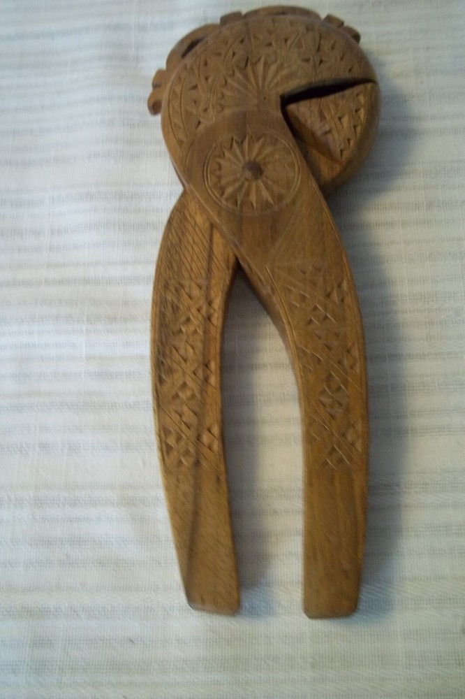 Vintage Wood NUTCRACKER - HANDMADE??
