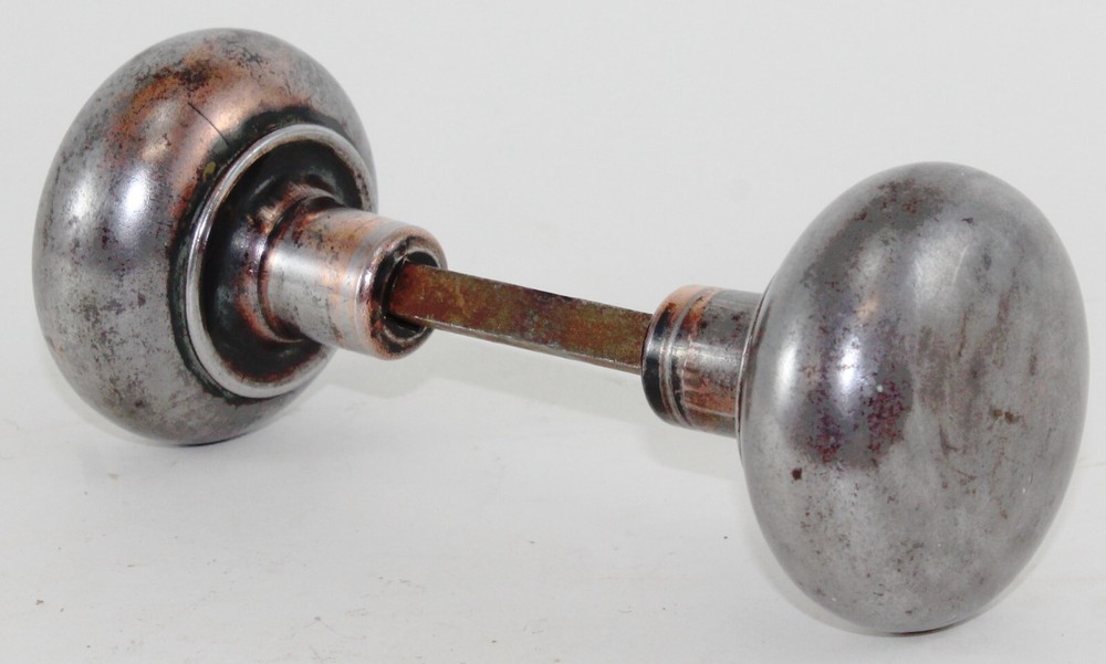 1 Set-2 1/4 Door Knobs-Plain-No Finish-w/Connector