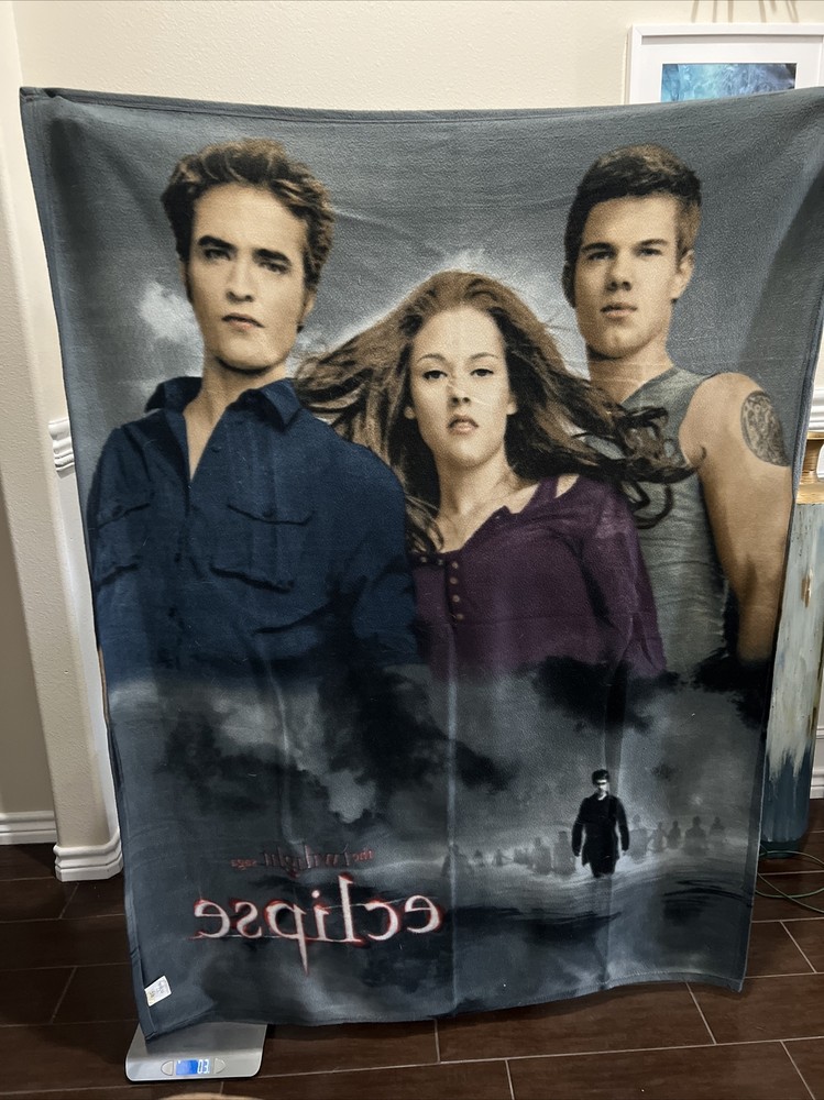 Twilight Vintage Summit Entertainment Eclipse Fleece Throw