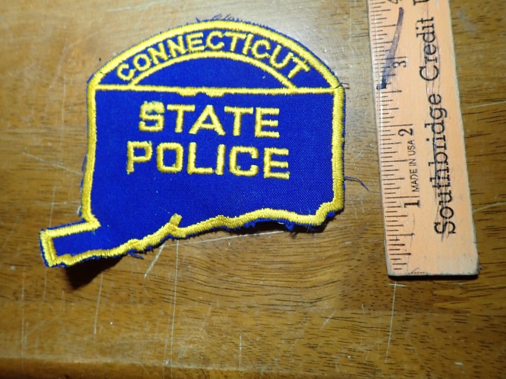 CONNECTICUT STATE TROOPER   VEST PATCH OBSOLETE BX 10 #30