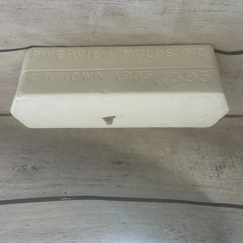 Vintage 1985 Riverview Ceramic Casting Mold Four Med Eggs #395