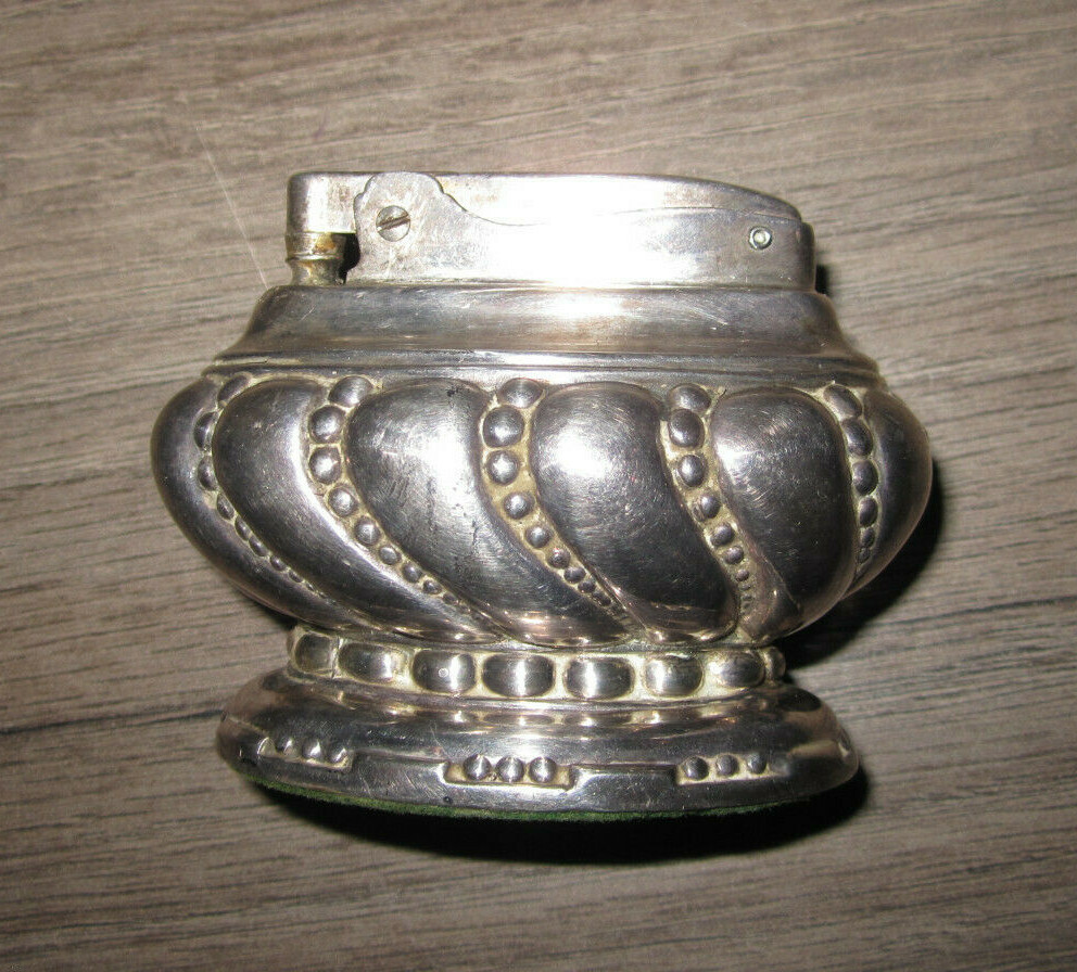 Vintage Ronson "Crown" silver plated Art Deco style table lighter
