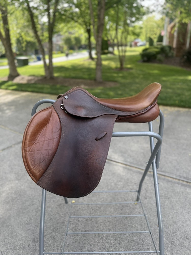 17.5” Pessoa AMO Pro Saddle with XCH Adjustable Gullet System and Wool Flocking