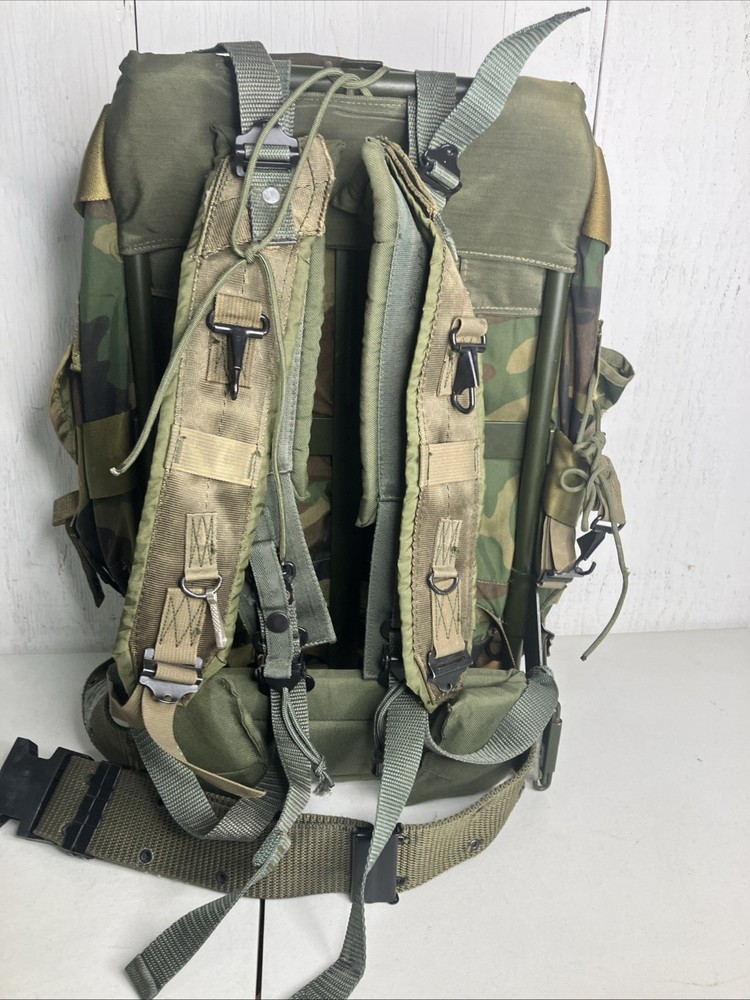 US Military Field Pack Combat Backpack Rucksack W/ Frame Nylon Medium LC-1