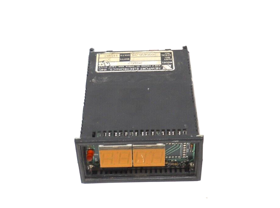 NEWPORT 204A-2 DIGITAL INDICATOR PANEL METER 115VAC 5W
