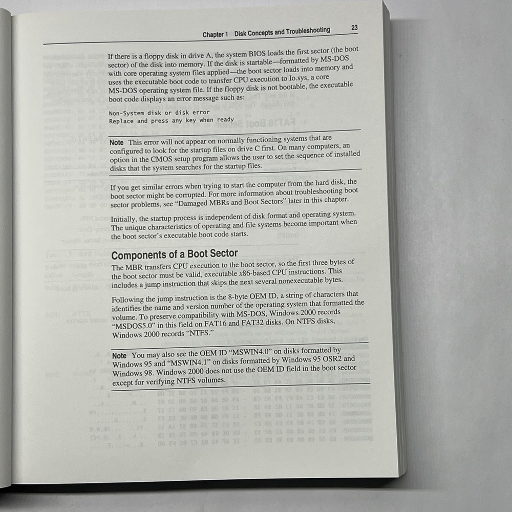 Microsoft Windows 2000 Server Operations Guide IT Professional PAPERBACK VG